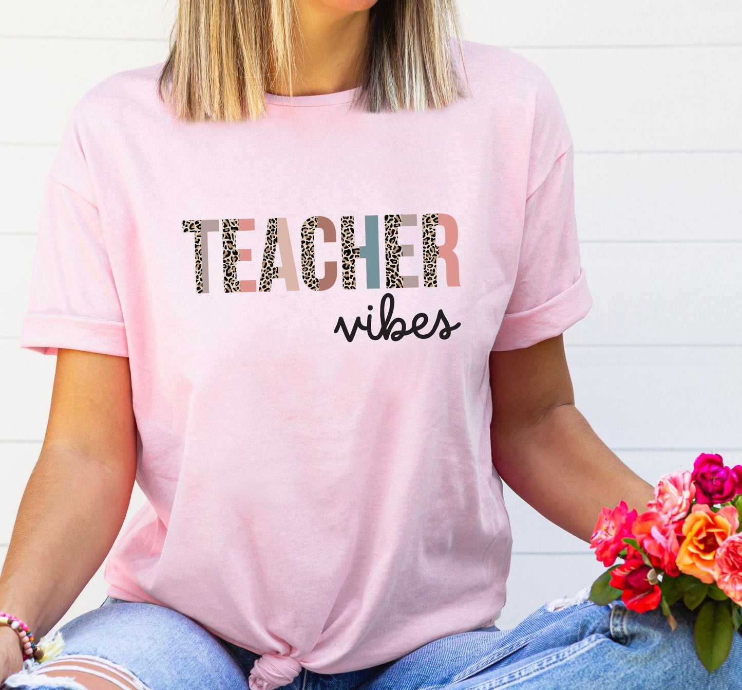 Teacher Vibes Cute Leopard Print Graphic T-Shirt