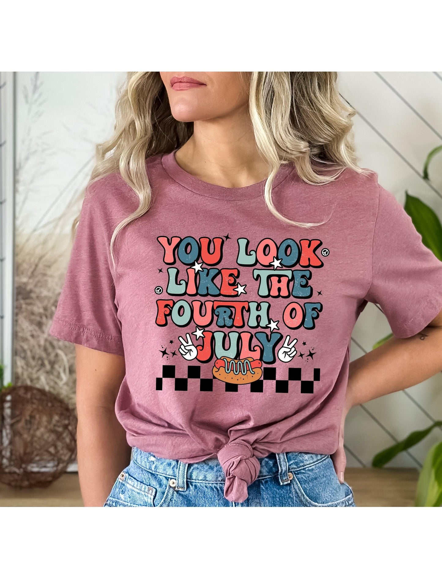 You Look Like The Fourth Of July Makes Me Want A Hot Dog Real Bad Graphic T-Shirt