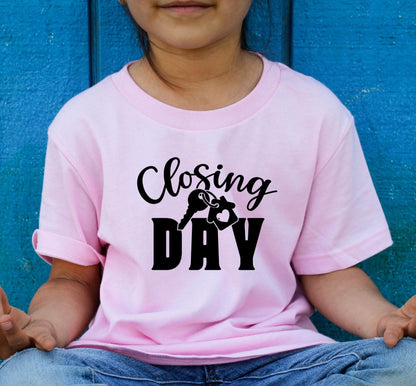 Closing Day Realtor Life Graphic T-Shirt