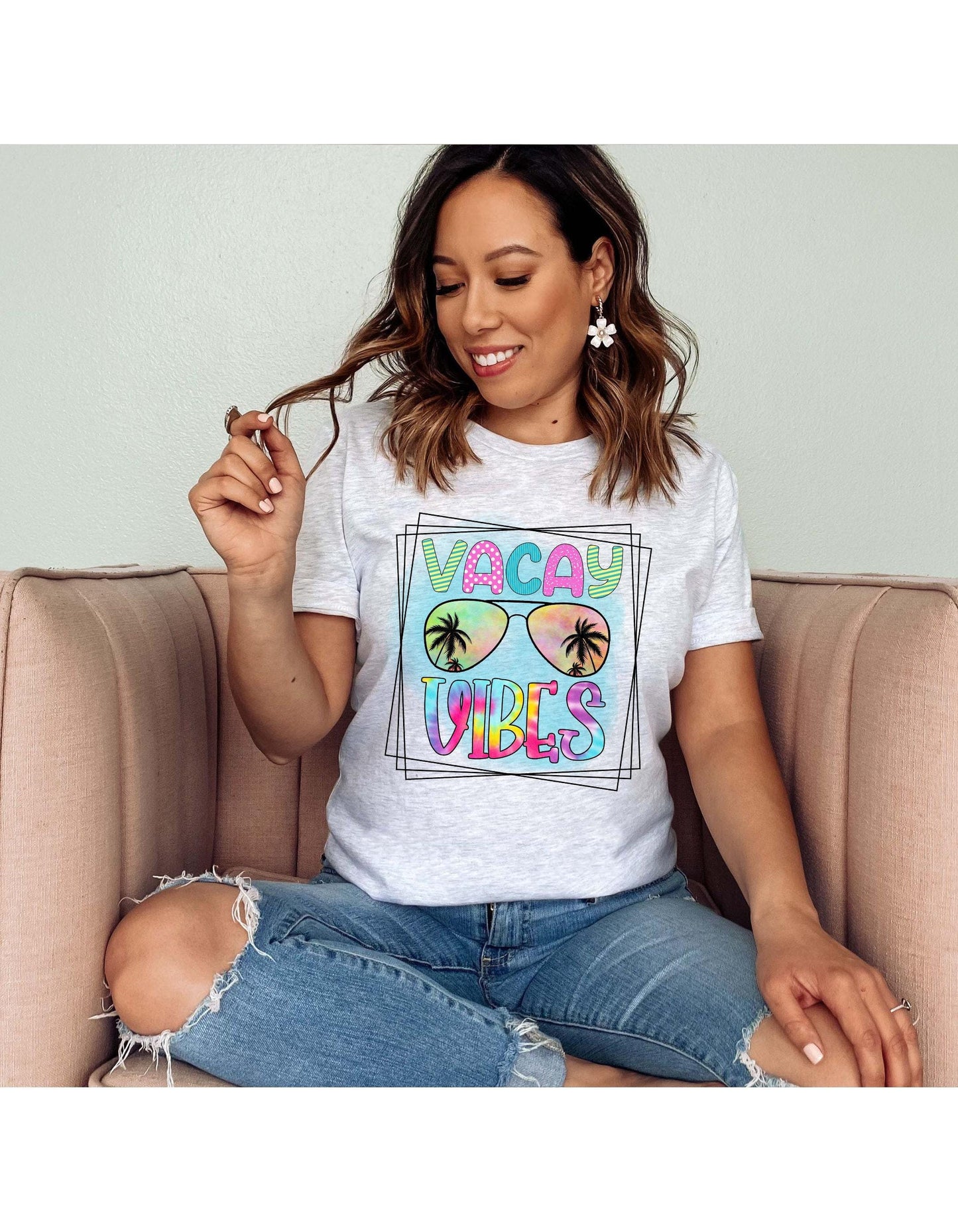 Vacay Mode Sunglasses Women's Graphic Tee