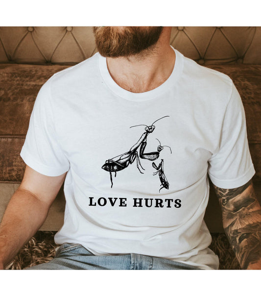 Love Hurts Praying Mantis Graphic T-Shirt