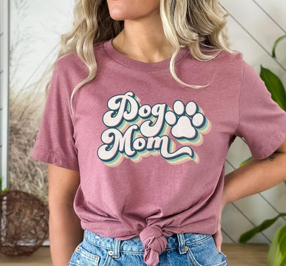 Dog Mom Vintage Style Women's Graphic T-Shirt