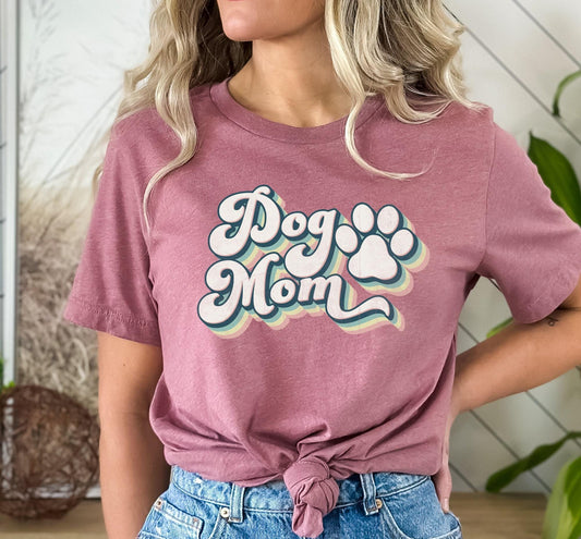 Dog Mom Vintage Style Women's Graphic T-Shirt