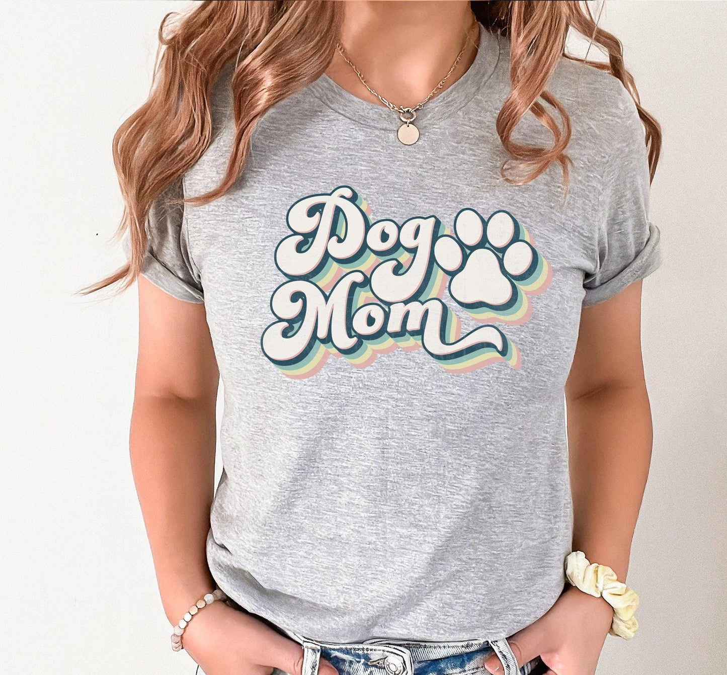 Dog Mom Vintage Style Women's Graphic T-Shirt