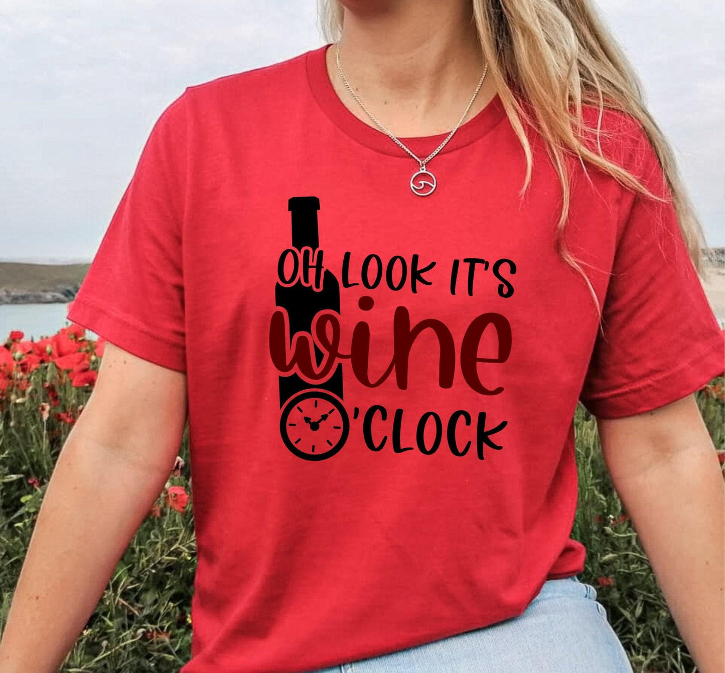 Oh Look It's Wine O Clock Women's Graphic T-Shirt