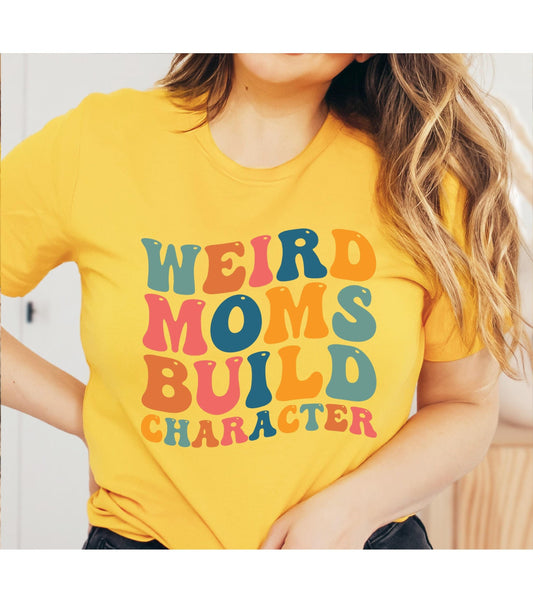 Retro Weird Moms Build Character Wavy Letters Women's Graphic T-Shirt